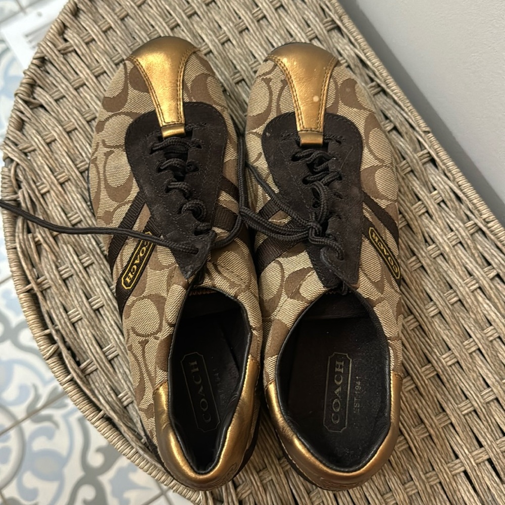 Coach shoes size 9